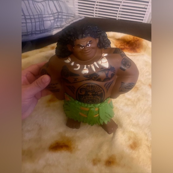 Disney Moana and Maui Action Figure Set - Picture 2 of 6